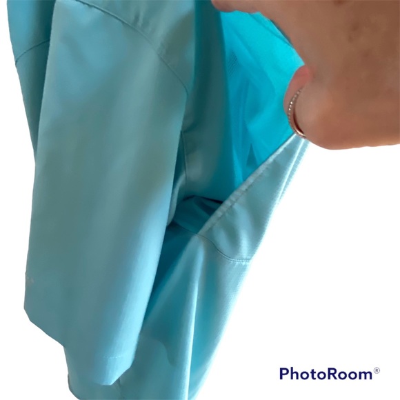 Columbia Short Sleeve Button Down Collared Omni Shield Shirt Size M - Picture 4 of 9